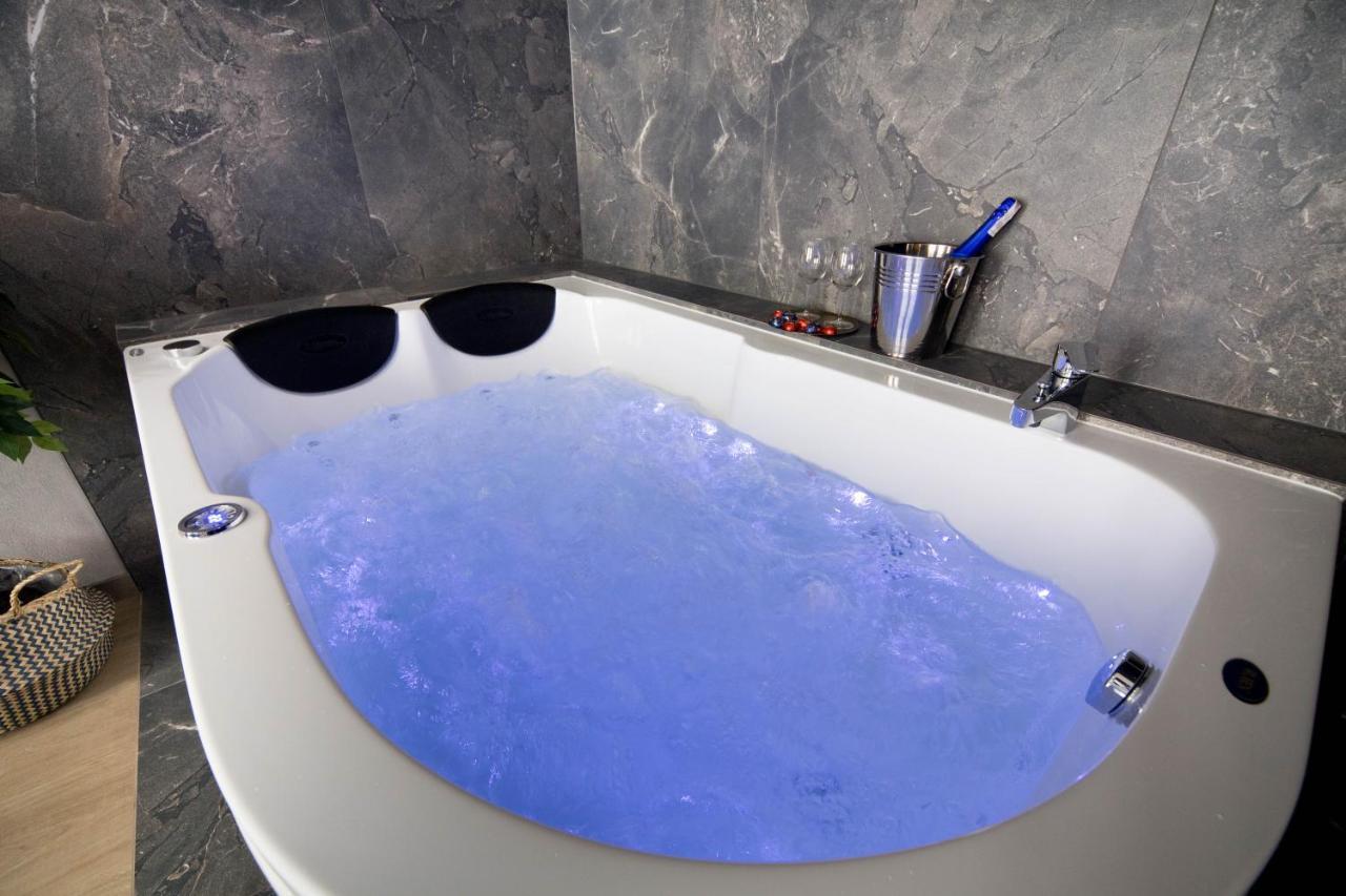 Jacuzzi Apartment Main Square 克拉科夫 外观 照片